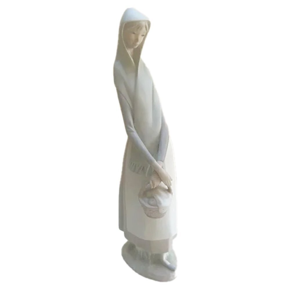 🆕 🔥 VINTAGE LLADRO COLLECTION “A BASKET OF GOODIES” 1969  PORCELAIN FIGURINE